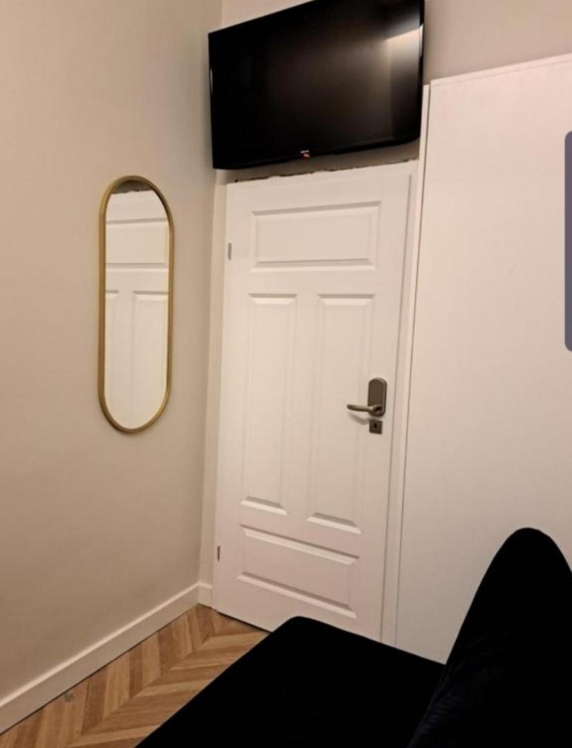 Kopernik Premium Rooms Apartment Torun Room photo